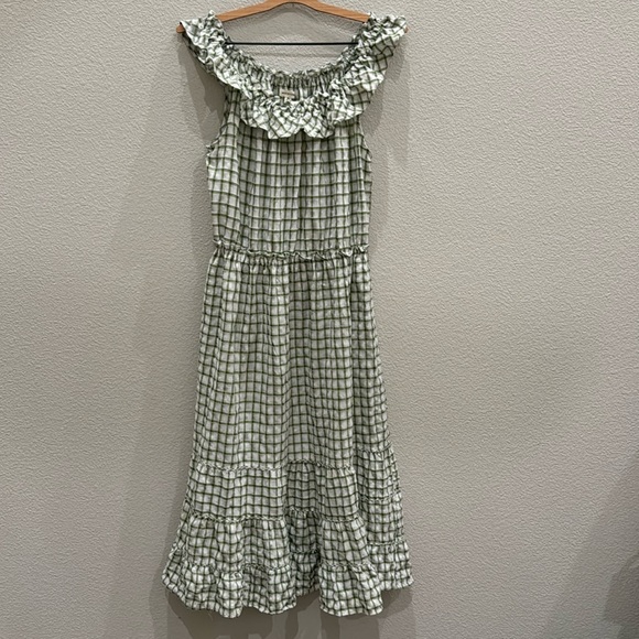 Max Studio Dresses & Skirts - Max Studio Ruffle Maxi Dress XL